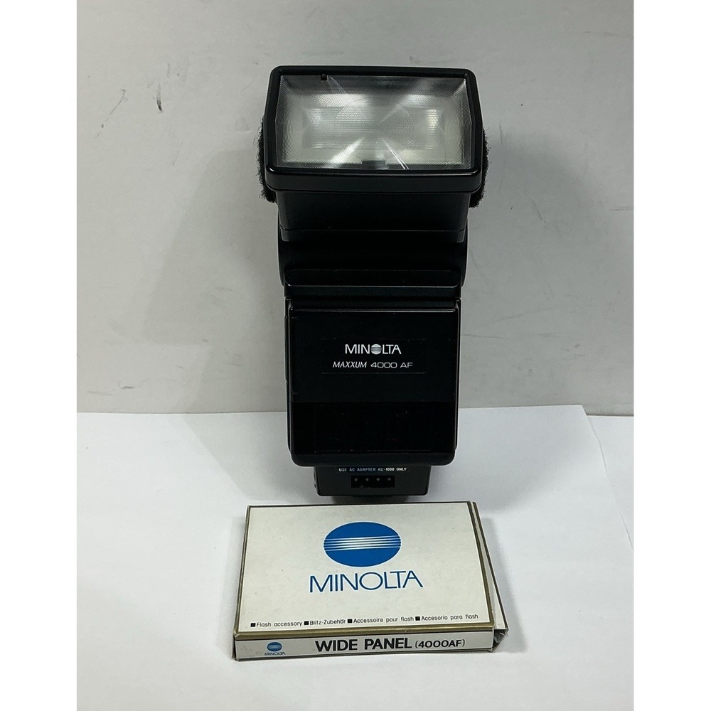MINOLTA MAXXUM 4000 AF FLASH w/ Wide Panel diffuser